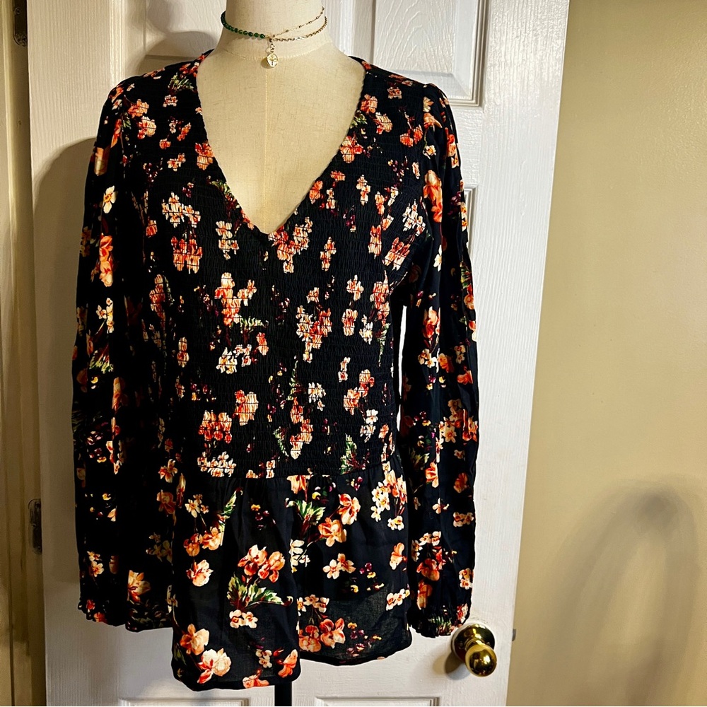 New Old Navy Floral Cotton Knit Puff Sleeve Smocked‎ Peplum Ruffle Boho Top XL - Picture 2 of 13